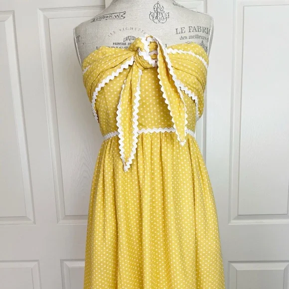 Lulus Mustard Yellow Polka Dot Strapless Midi Dress NWT Bow Ric Rac Trim Sz M - Picture 3 of 12